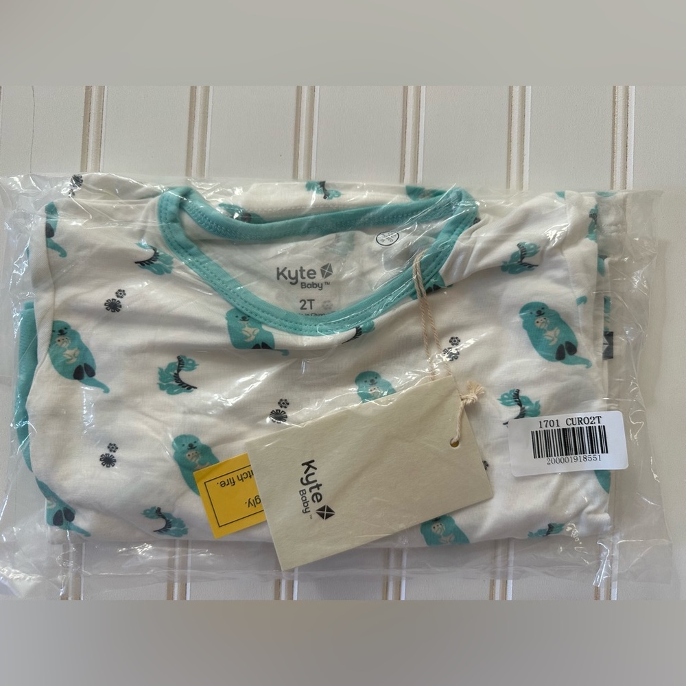 NWT Kyte Baby | Long Sleeve Pajamas in Robin Cuddle